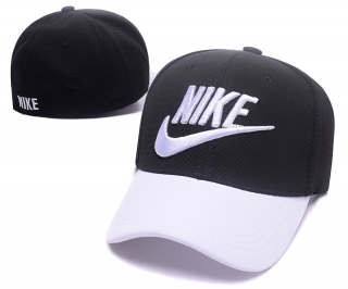 Nike Curved Stretch Caps 44311