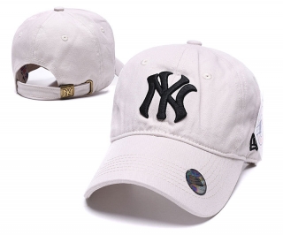 MLB New York Yankees Curved Brim Snapback Cap 58196