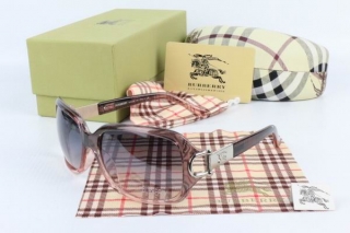 Burberry AAA Sunglasses 65046