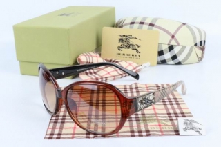 Burberry AAA Sunglasses 65054