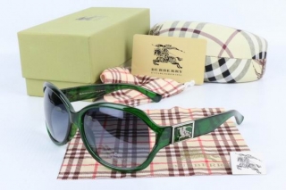 Burberry AAA Sunglasses 65070
