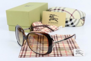 Burberry AAA Sunglasses 65073