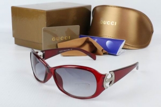 GUCCI AAA Sunglasses 65695