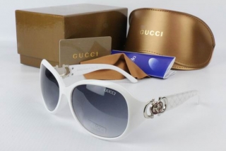 GUCCI AAA Sunglasses 65701