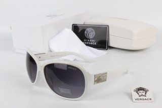 VERSACE AAA Sunglasses 67563