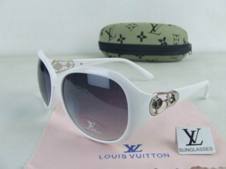 LV Sunglasses 68946