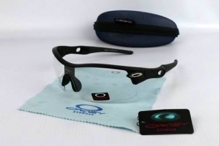 OKLEY Sunglasses 69093