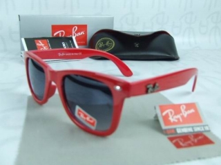 Ray Ban Sunglasses 70330