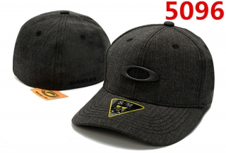 0akley CLASSIC LOW Stretch Hats 71628