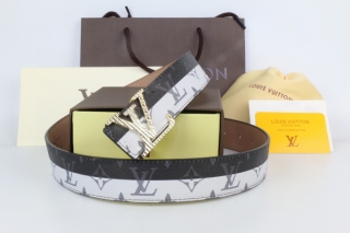 LV AAAA Belts 90701