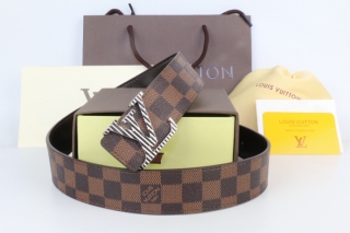 LV AAAA Belts 90705