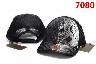 LV High-Quality Curved Mesh Snapback Hats 107331