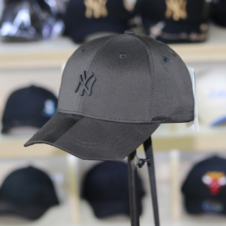 MLB New York Yankees Curved Snapback Hats 56026