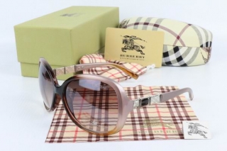 Burberry AAA Sunglasses 65076