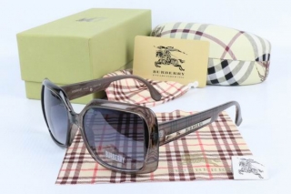 Burberry AAA Sunglasses 65088