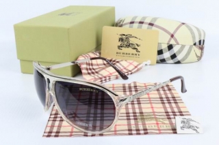 Burberry AAA Sunglasses 65092