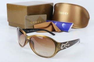 GUCCI AAA Sunglasses 65692