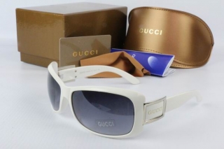 GUCCI AAA Sunglasses 65697