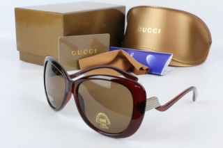 GUCCI AAA Sunglasses 65714