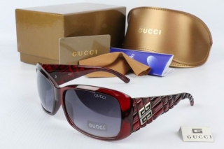 GUCCI AAA Sunglasses 65731