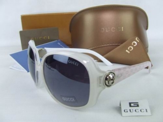 GUCCI AAA Sunglasses 65982