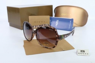 GUCCI AAA Sunglasses 66010