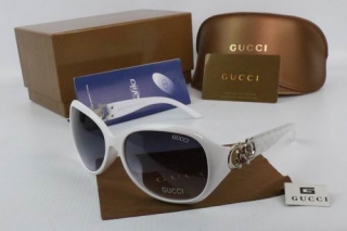 GUCCI AAA Sunglasses 66021