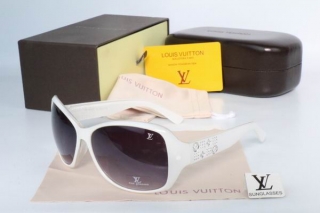 LV AAA Sunglasses 66041