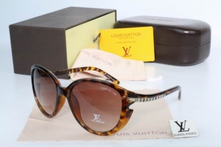 LV AAA Sunglasses 66053