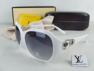 LV AAA Sunglasses 66062