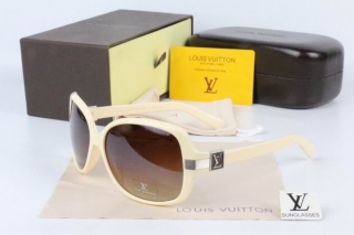 LV AAA Sunglasses 66108