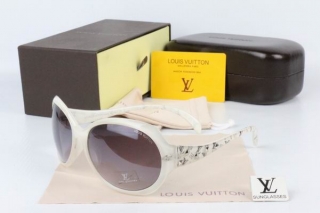 LV AAA Sunglasses 66112