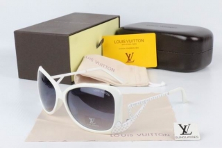 LV AAA Sunglasses 66126