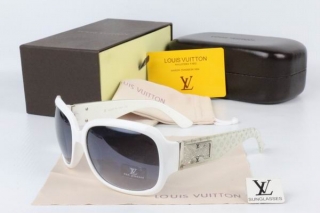 LV AAA Sunglasses 66141