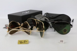 Ray Ban Glass Sunglasses 67610