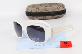 GUCCI Sunglasses 68708