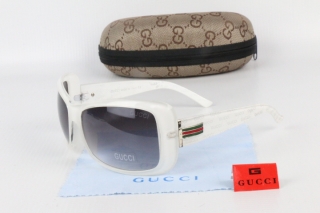 GUCCI Sunglasses 68712