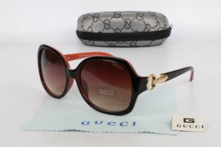 GUCCI Sunglasses 68715