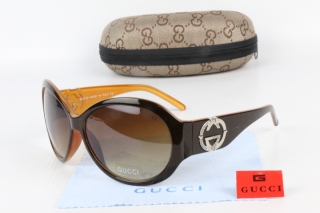 GUCCI Sunglasses 68736
