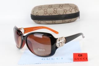 GUCCI Sunglasses 68741