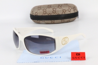 GUCCI Sunglasses 68744
