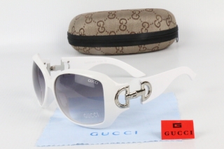 GUCCI Sunglasses 68750