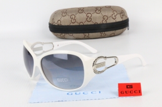 GUCCI Sunglasses 68820