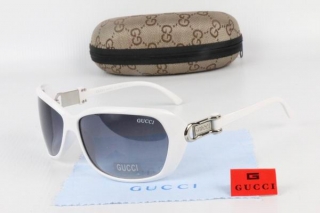 GUCCI Sunglasses 68836