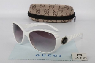 GUCCI Sunglasses 68837