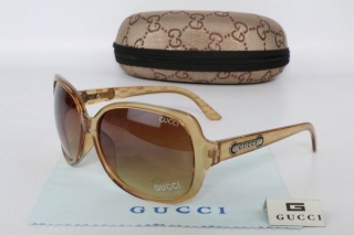 GUCCI Sunglasses 68873