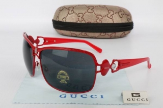 GUCCI Sunglasses 68891