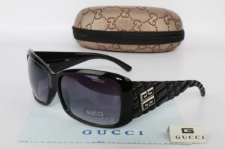 GUCCI Sunglasses 68895