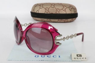 GUCCI Sunglasses 68901