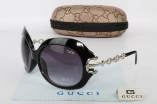 GUCCI Sunglasses 68902